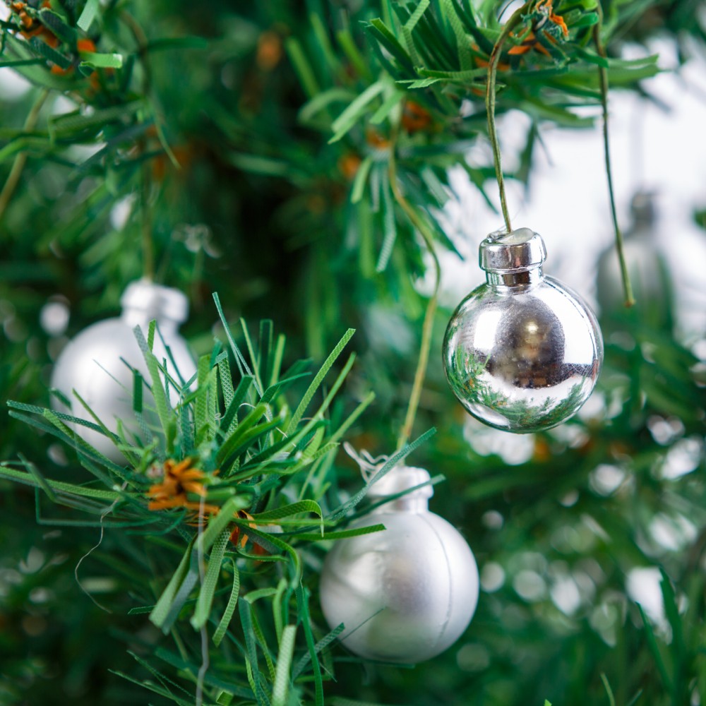 Set globuri brad, argintii, 2cm, set 36 buc.